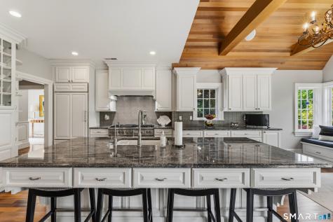 7 Taunton Lane Newtown CT 06470