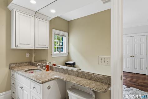 7 Taunton Lane Newtown CT 06470