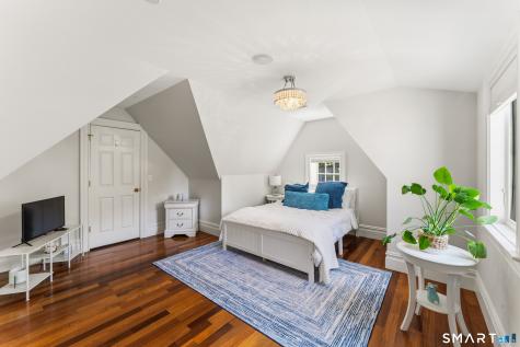 7 Taunton Lane Newtown CT 06470