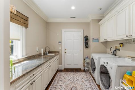 7 Taunton Lane Newtown CT 06470