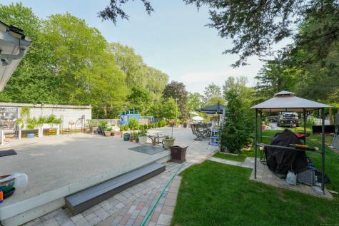 22 Standish Road New Milford CT 06776