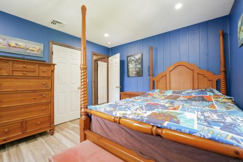22 Standish Road New Milford CT 06776