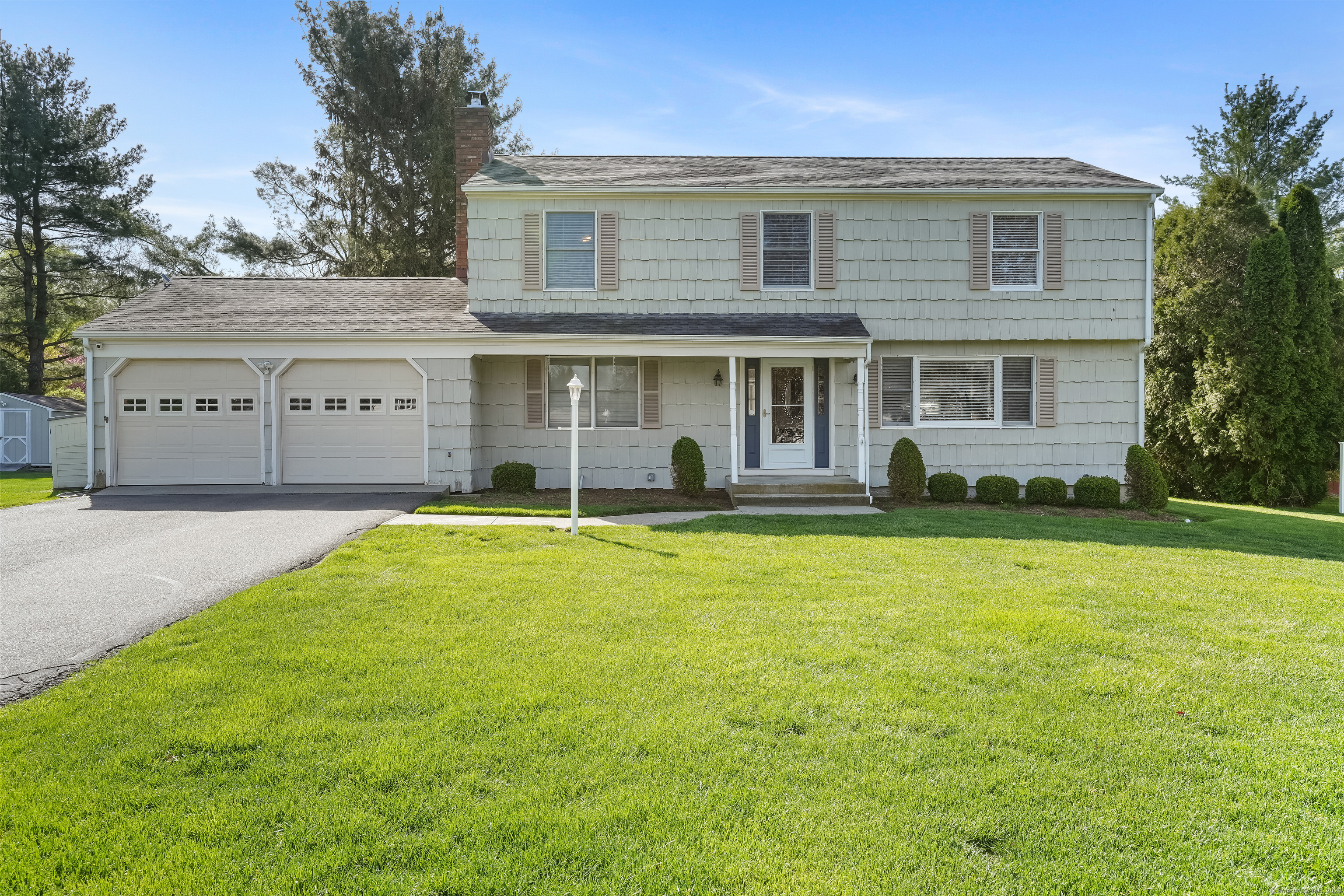 7 Far Horizons Drive Bethel CT 06801