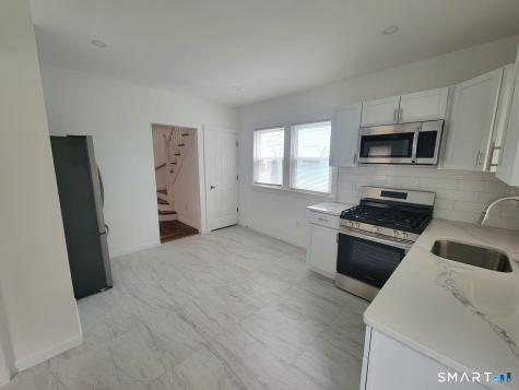 82 Helen Street Hamden CT 06514