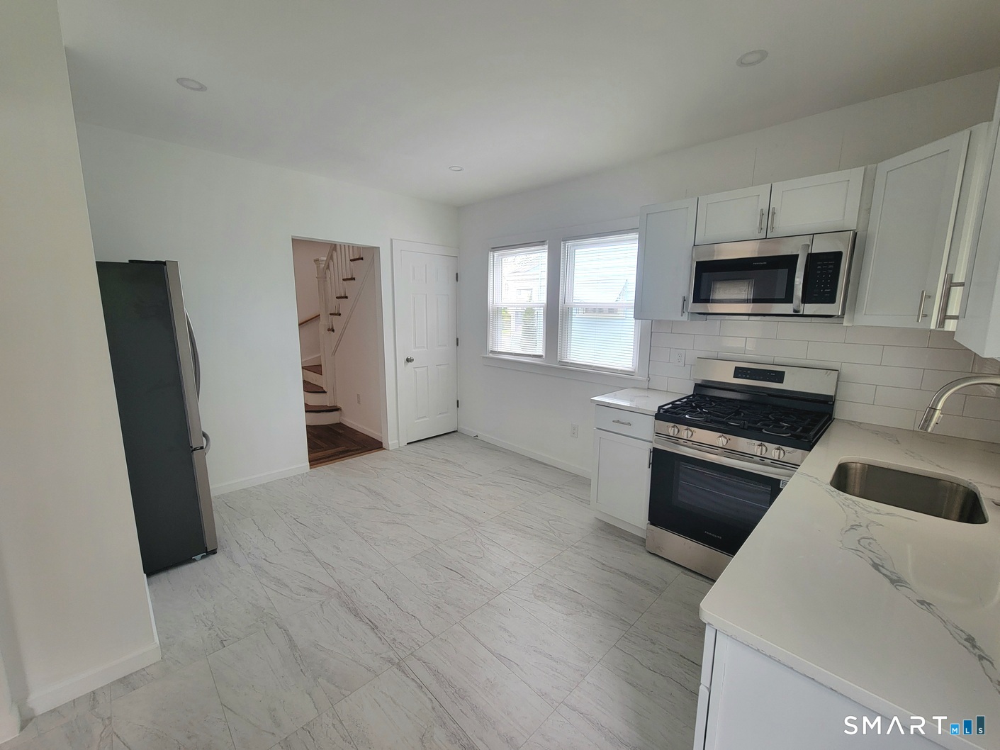 82 Helen Street Hamden CT 06514