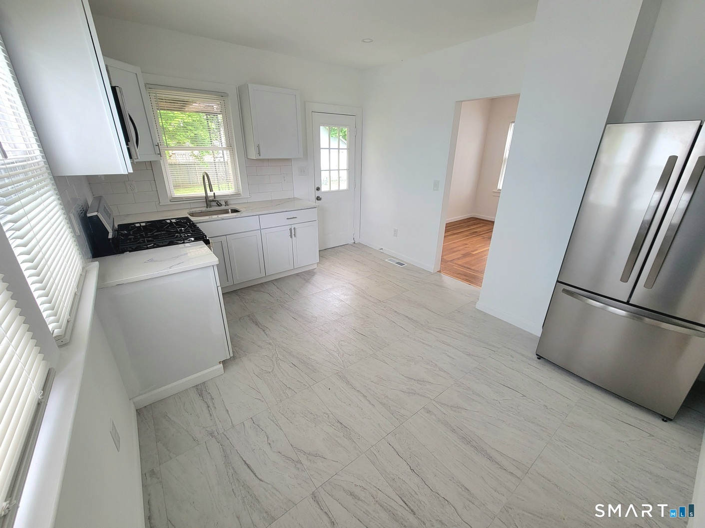 82 Helen Street Hamden CT 06514