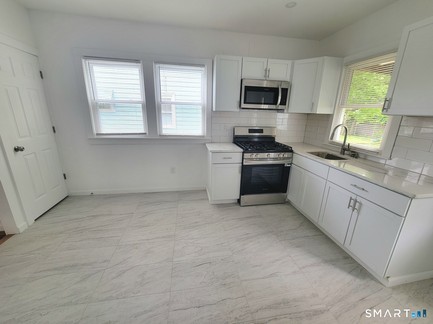 82 Helen Street Hamden CT 06514