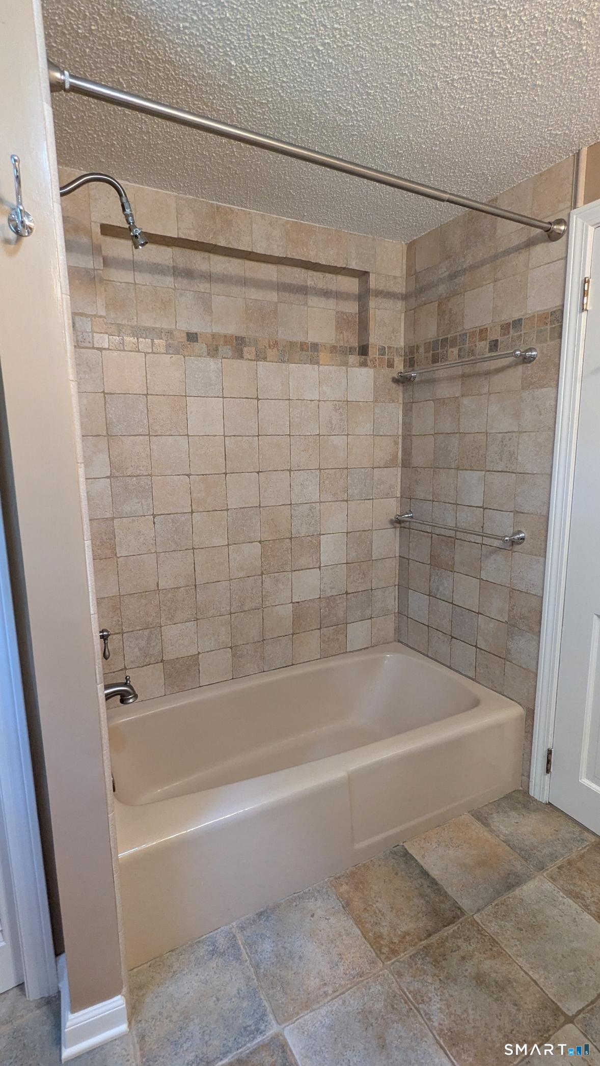 25-1/2 Edgerton Street East Hampton CT 06424