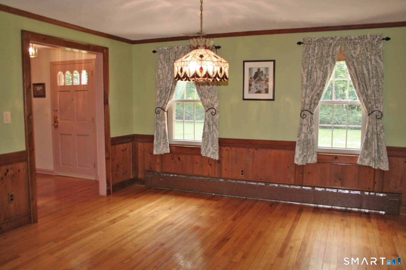 25-1/2 Edgerton Street East Hampton CT 06424