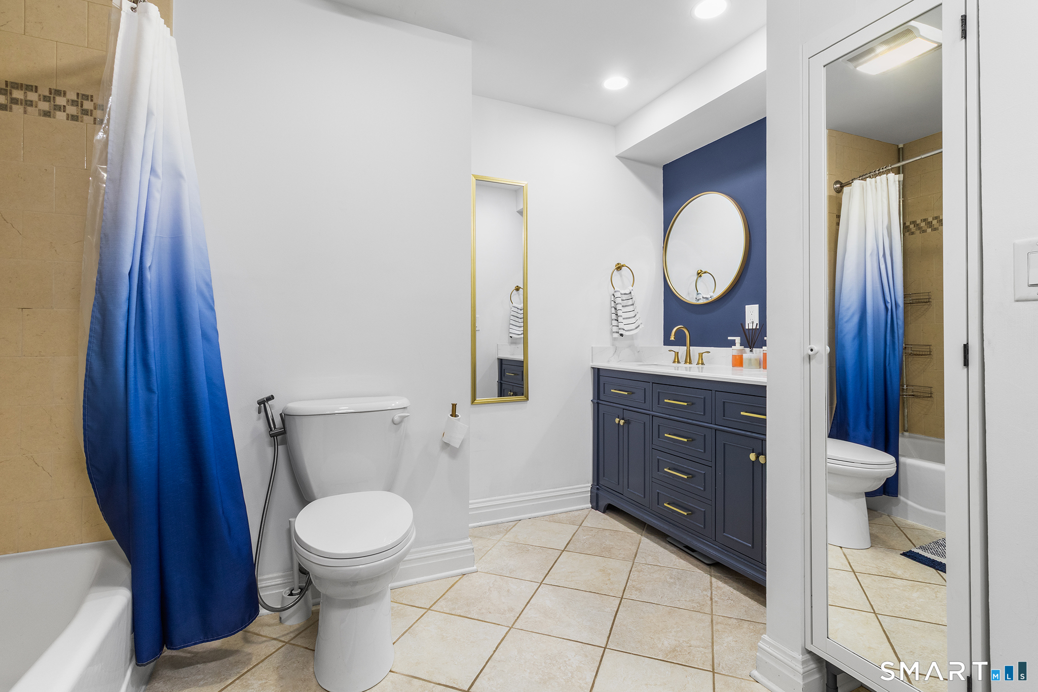 1710 Stratfield Road Fairfield CT 06825
