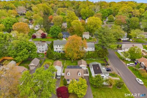1710 Stratfield Road Fairfield CT 06825