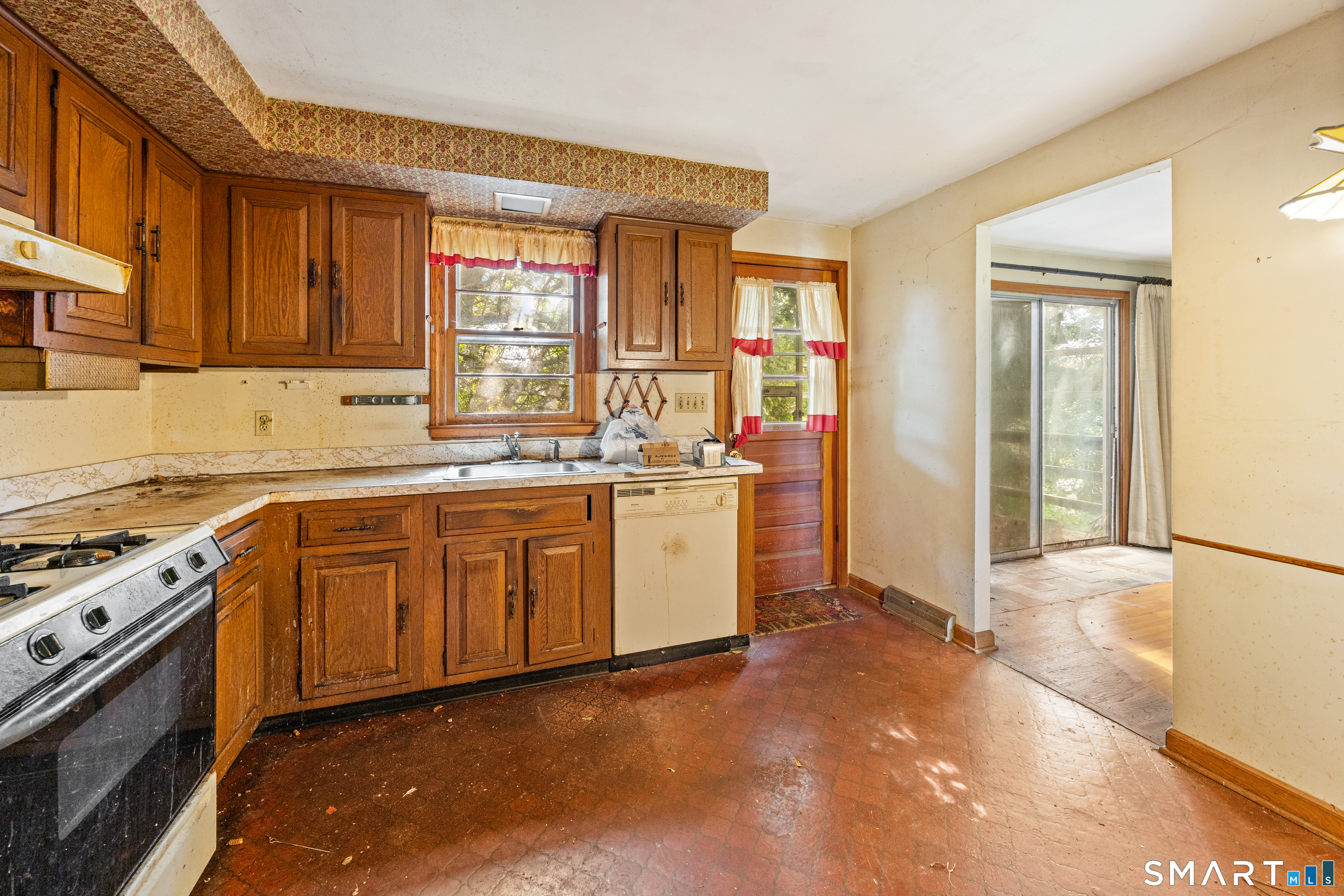 127 Old Field Lane Milford CT 06460