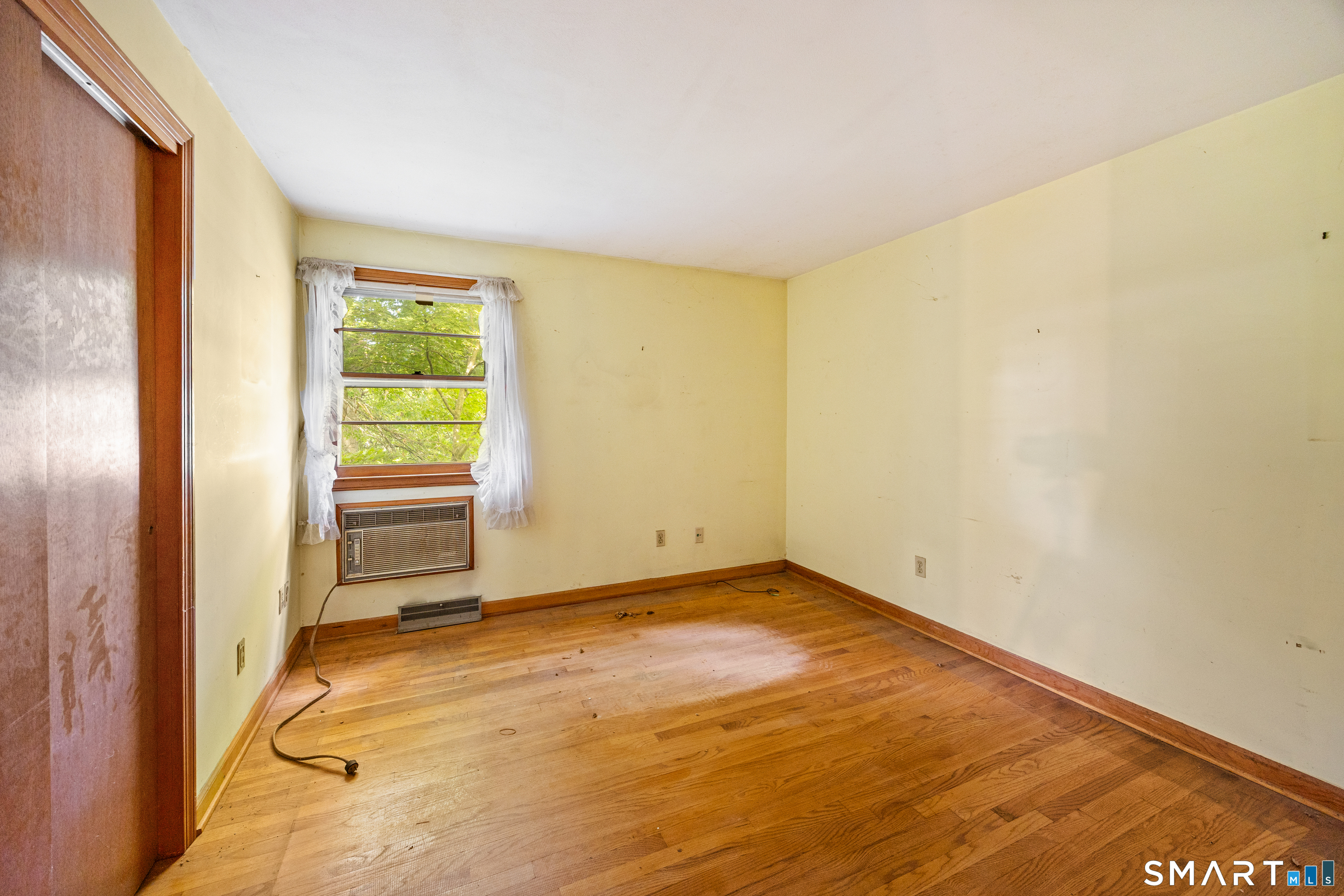 127 Old Field Lane Milford CT 06460
