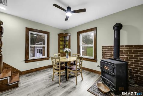 7 Maple Avenue East Windsor CT 06106