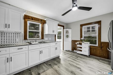 7 Maple Avenue East Windsor CT 06106