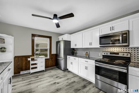 7 Maple Avenue East Windsor CT 06106