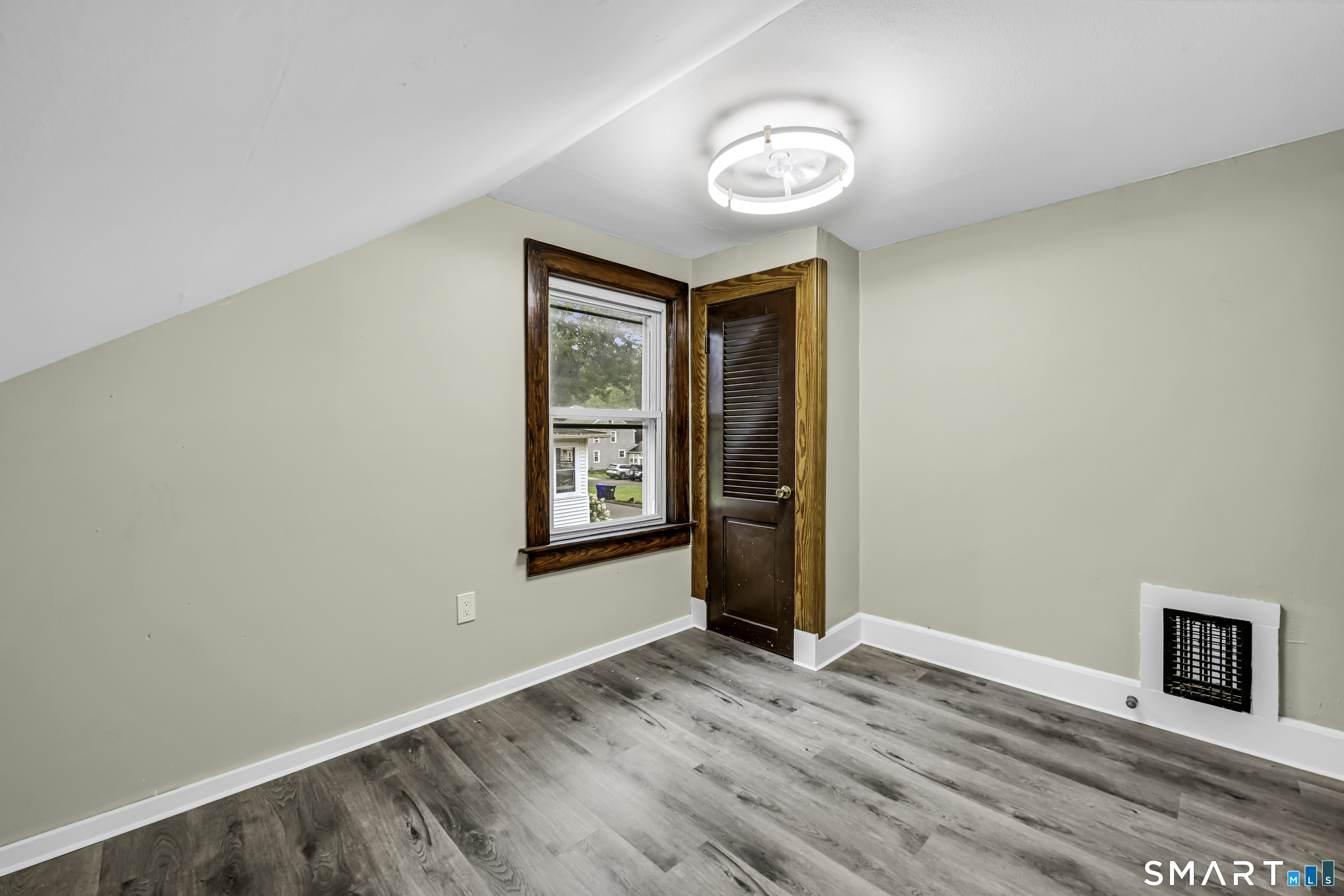 7 Maple Avenue East Windsor CT 06106