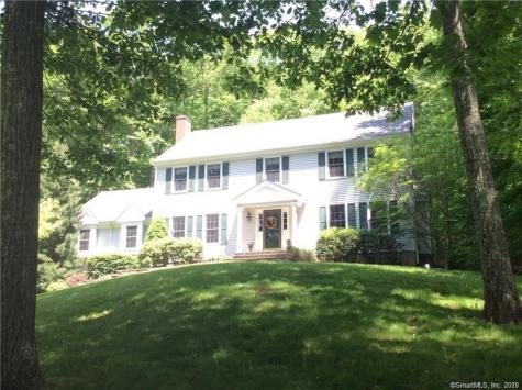 163 Coachmans Drive Southbury CT 06488