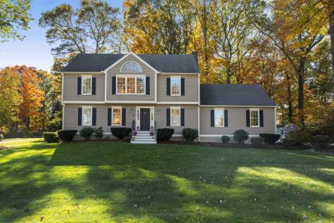 49 Riverside Drive Branford CT 06405