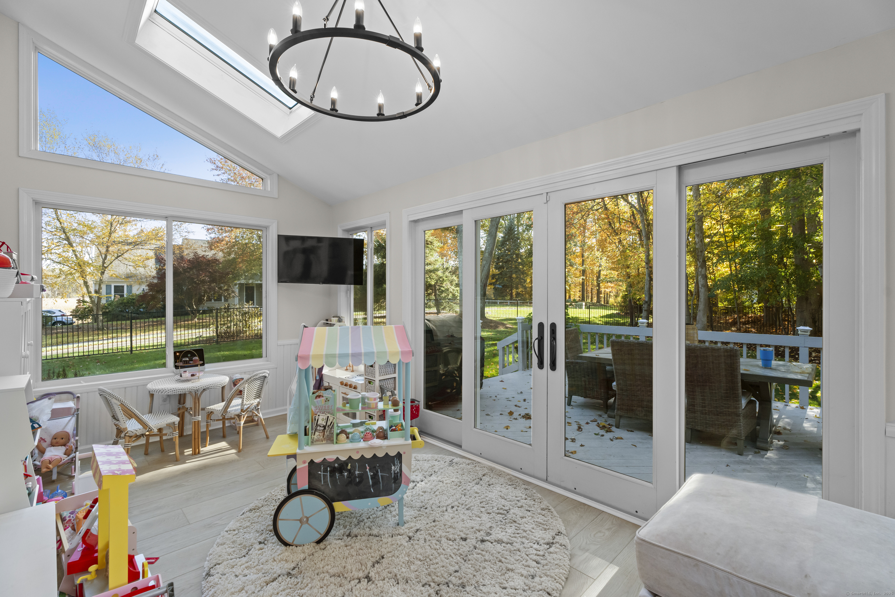 49 Riverside Drive Branford CT 06405