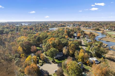 49 Riverside Drive Branford CT 06405