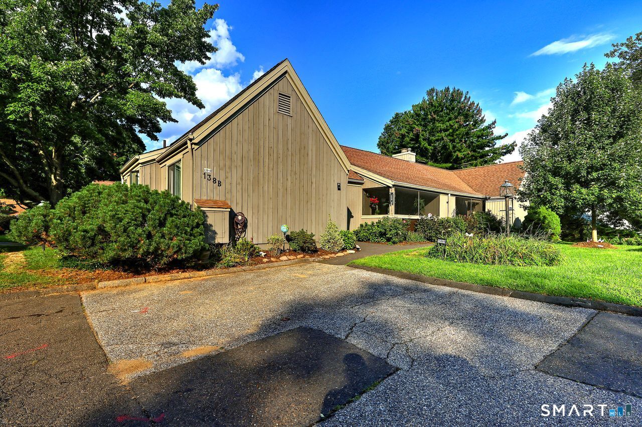 138 Bison Lane Stratford CT 06614