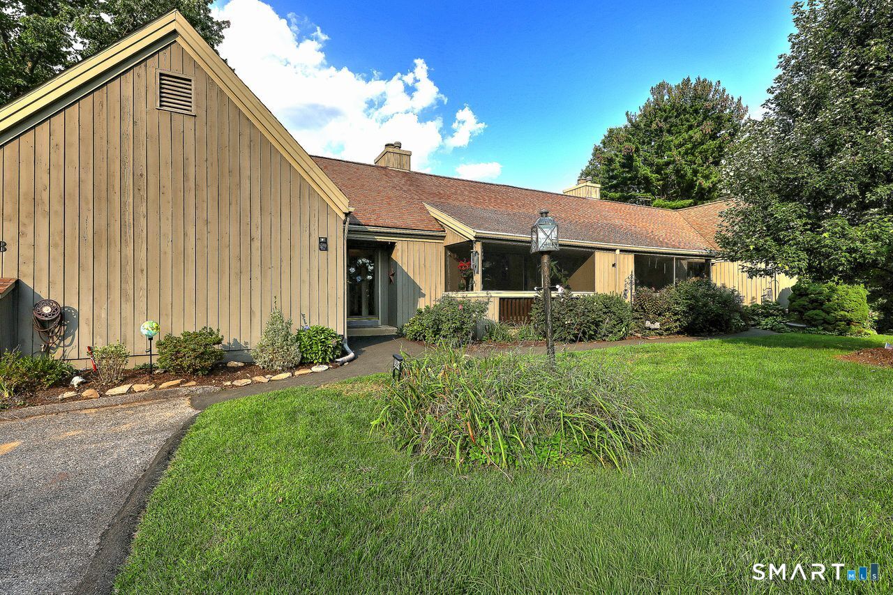 138 Bison Lane Stratford CT 06614