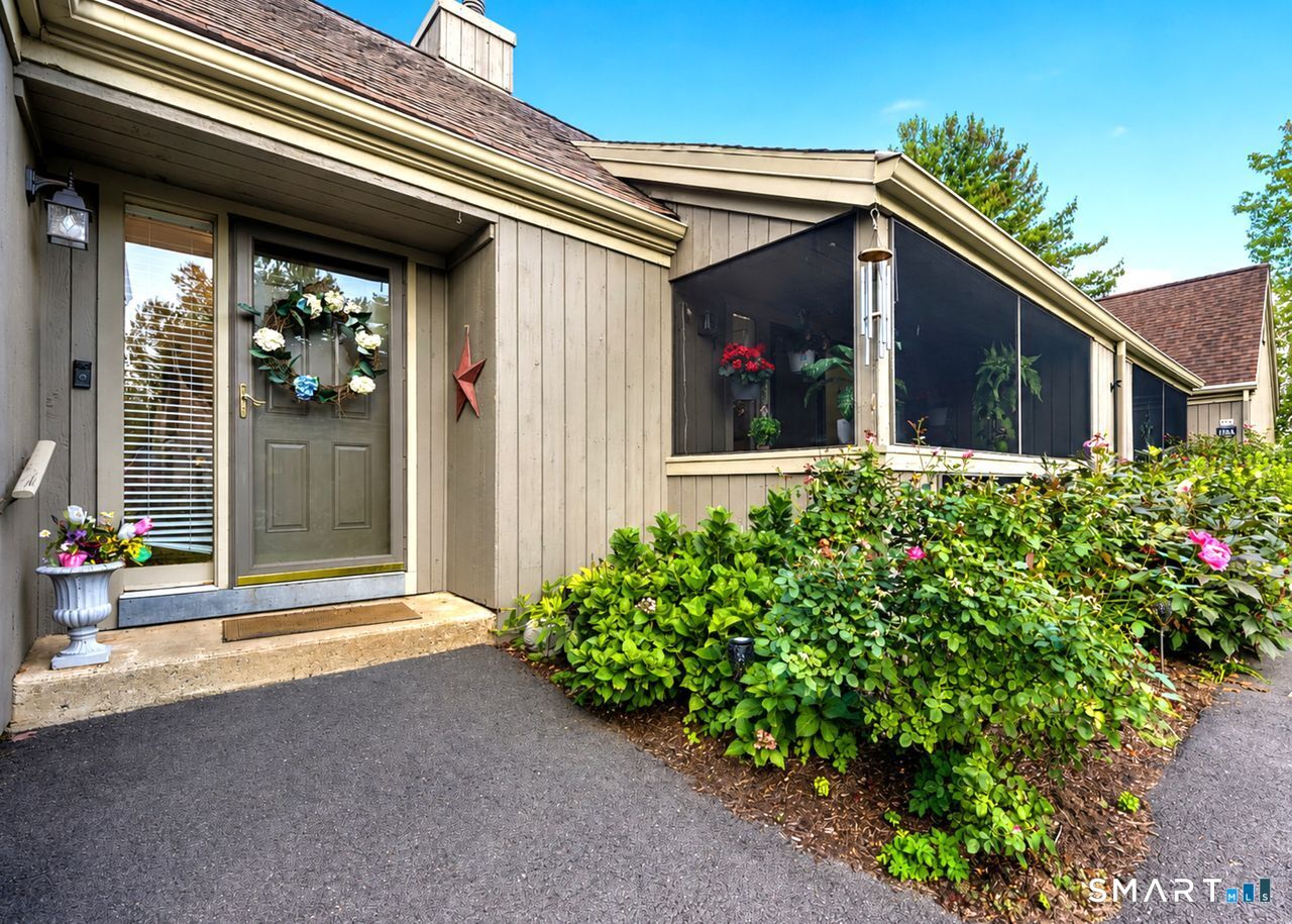 138 Bison Lane Stratford CT 06614