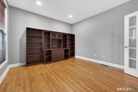 5 Fenwick Drive Avon CT 06001