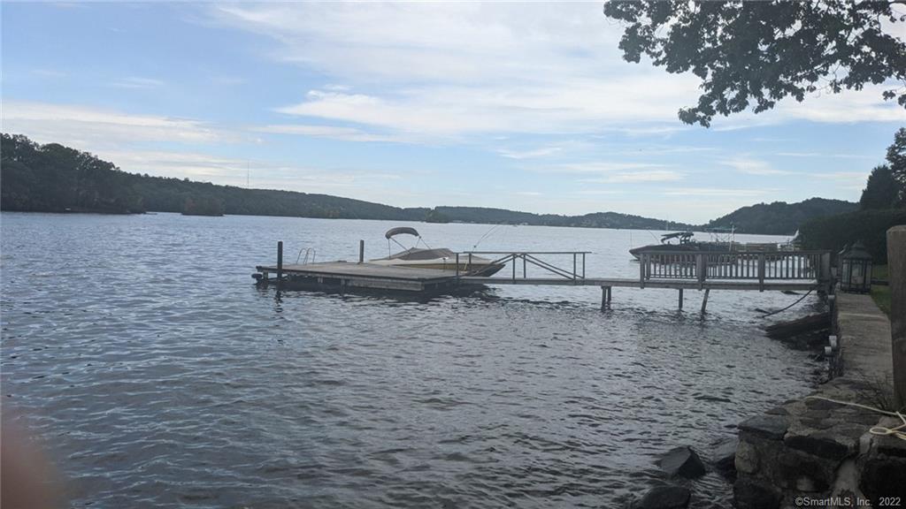 21 Knollcrest Road New Fairfield CT 06812
