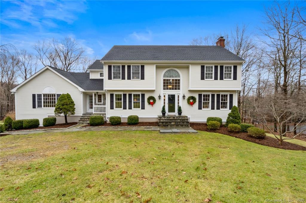 33 Ashford Lane Newtown CT 06470