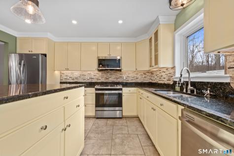 54 Bridle Trail Drive Naugatuck CT 06770