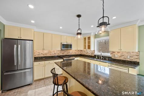 54 Bridle Trail Drive Naugatuck CT 06770