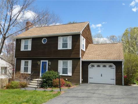 83 Kendall Circle Waterbury CT 06708