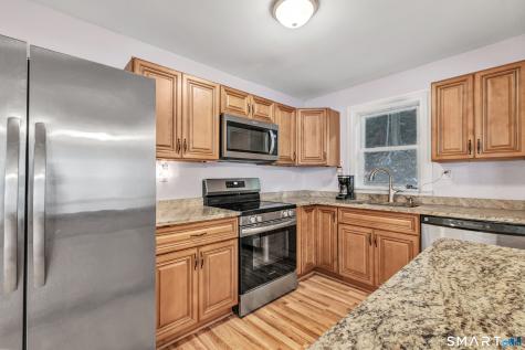 146 Roosevelt Drive Seymour CT 06483
