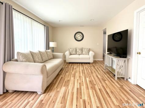 146 Roosevelt Drive Seymour CT 06483
