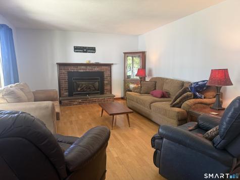80 Ramsey Avenue Naugatuck CT 06770