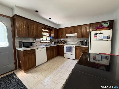 80 Ramsey Avenue Naugatuck CT 06770