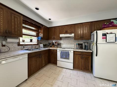 80 Ramsey Avenue Naugatuck CT 06770