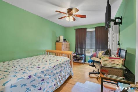 8 Callahan Lane East Hartford CT 06118