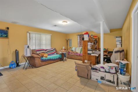 8 Callahan Lane East Hartford CT 06118