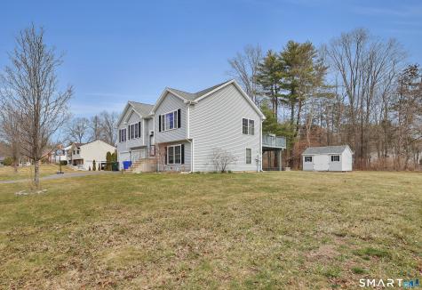 8 Callahan Lane East Hartford CT 06118