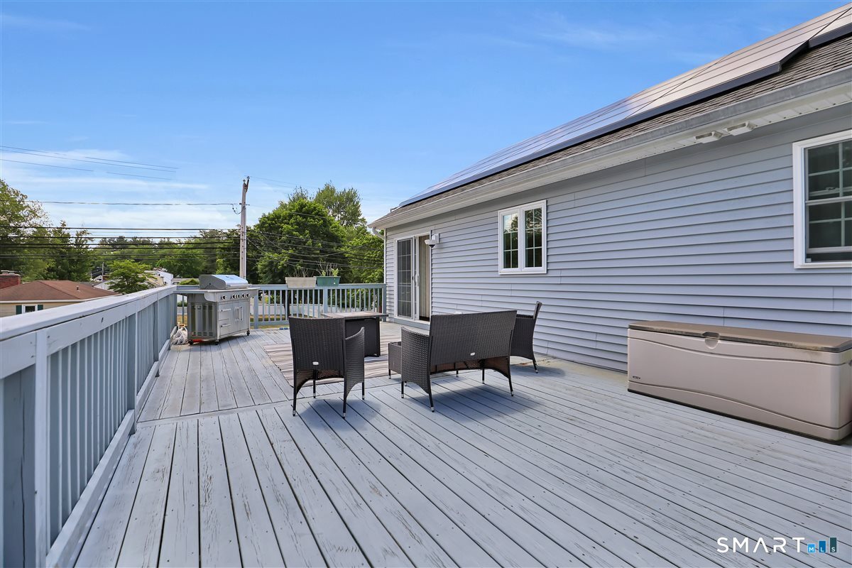 8 Callahan Lane East Hartford CT 06118
