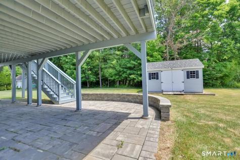 8 Callahan Lane East Hartford CT 06118