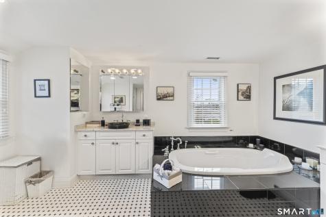 27 Holbrook Drive Stamford CT 06906