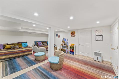 27 Holbrook Drive Stamford CT 06906