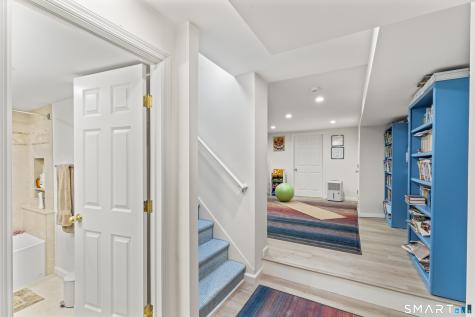 27 Holbrook Drive Stamford CT 06906