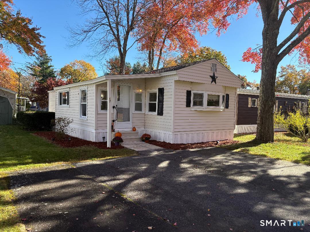 17 Lovely Street Plymouth CT 06786