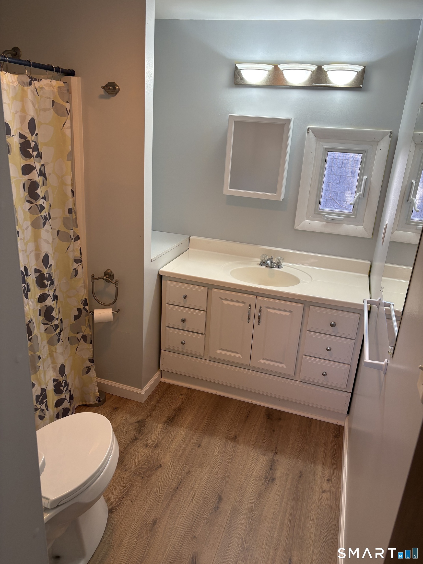 17 Lovely Street Plymouth CT 06786