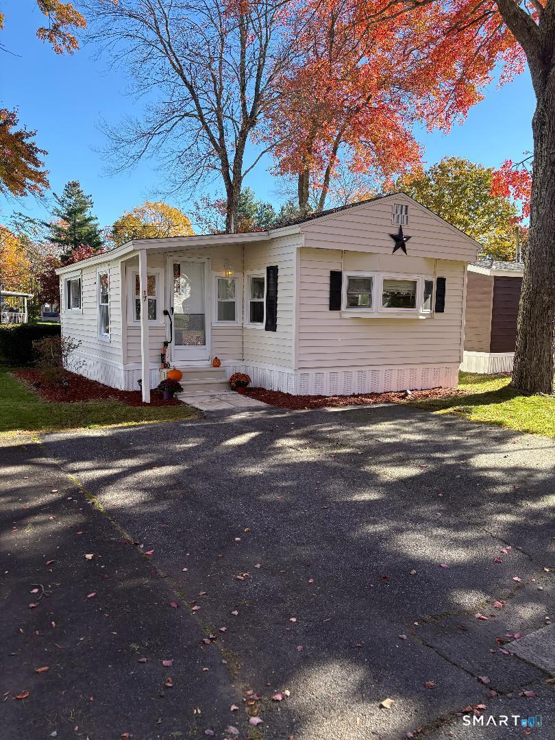 17 Lovely Street Plymouth CT 06786